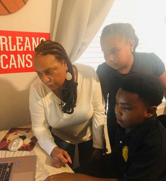 Beverely Elliott and grandkids